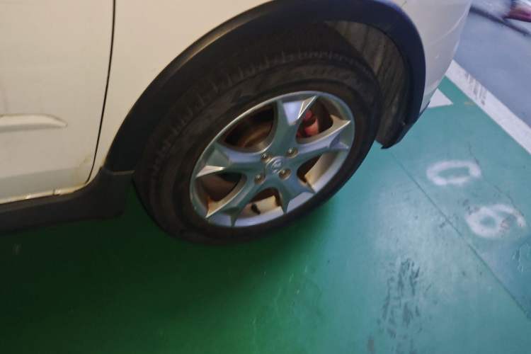 Used Great Wall C20R 2011 1.5L Manual Urban Version Right Front Wheel Hub