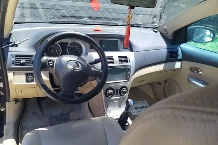 Used Great Wall C30 2010 1.5L Manual Standard Edition Center Console