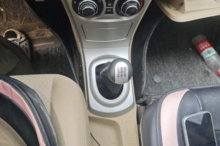 Used Great Wall C30 2010 1.5L Manual Comfort Edition Gear Lever