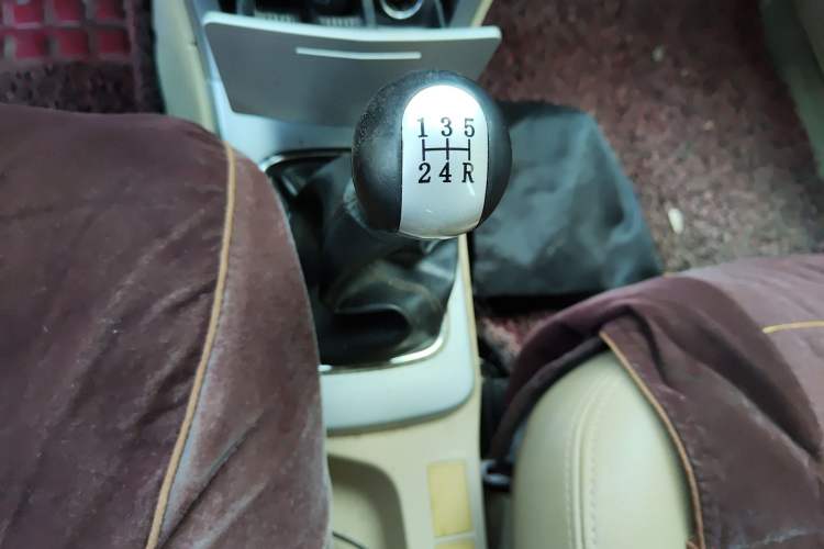 Used Great Wall C30 2010 1.5L Manual Comfort Edition Gear Lever