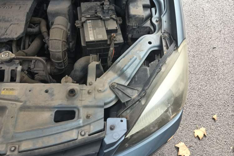 Used Great Wall C30 2010 1.5L Manual Luxury Edition Engine Bay Left