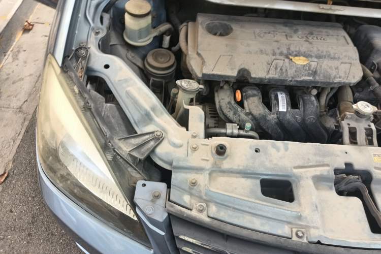 Used Great Wall C30 2010 1.5L Manual Luxury Edition Engine Bay Right