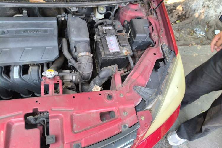Used Great Wall C30 2010 1.5L CVT Luxury Version Engine Bay Left