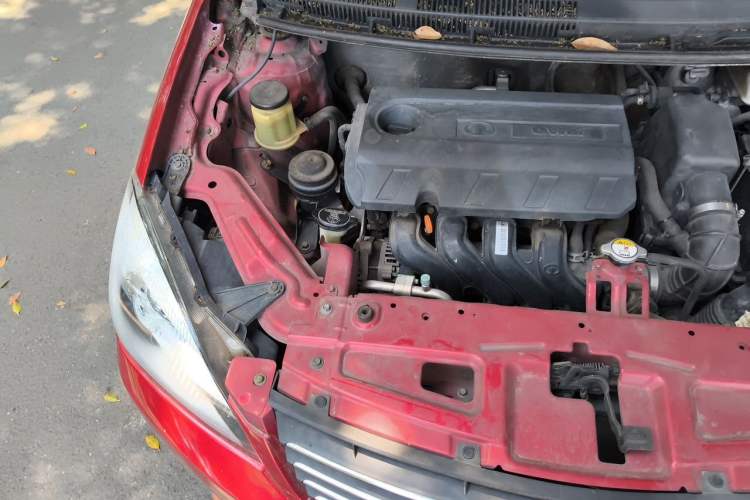 Used Great Wall C30 2010 1.5L CVT Luxury Version Engine Bay Right
