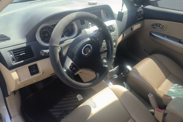 Used Great Wall C30 2010 1.5L Manual Luxury Edition Center Console