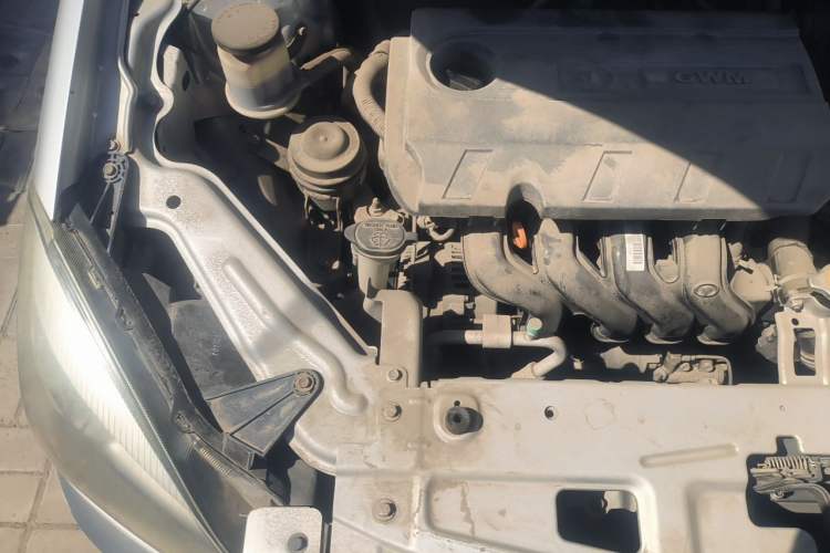 Used Great Wall C30 2010 1.5L Manual Luxury Edition Engine Bay Right
