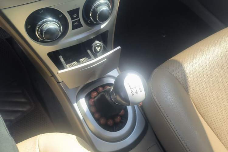 Used Great Wall C30 2010 1.5L Manual Luxury Edition Gear Lever