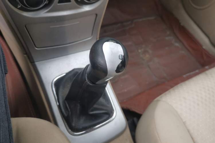Used Great Wall C30 2010 1.5L Manual Comfort Edition Gear Lever