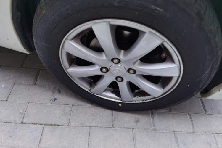 Used Great Wall C30 2010 1.5L Manual Elite Edition Right Front Wheel Hub