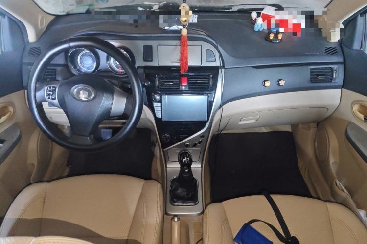 Used Great Wall C30 2012 1.5L Manual Luxury Version Center Console