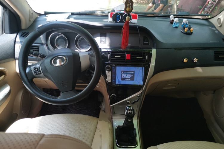 Used Great Wall C30 2012 1.5L Manual Luxury Version Center Console