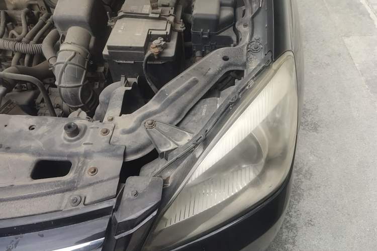 Used Great Wall C30 2012 1.5L CVT Luxury Edition Engine Bay Left