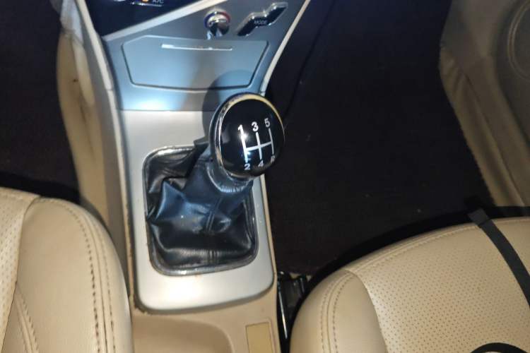 Used Great Wall C30 2012 1.5L Manual Luxury Version Gear Lever