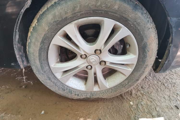 Used Great Wall C30 2012 1.5L Manual Luxury Version Right Front Wheel Hub
