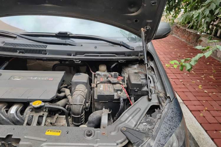 Used Great Wall C30 2012 1.5L Manual Luxury Version Engine Bay Left