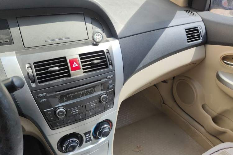 Used Great Wall C30 2012 1.5L Manual Comfort Edition Audio And AC Panel