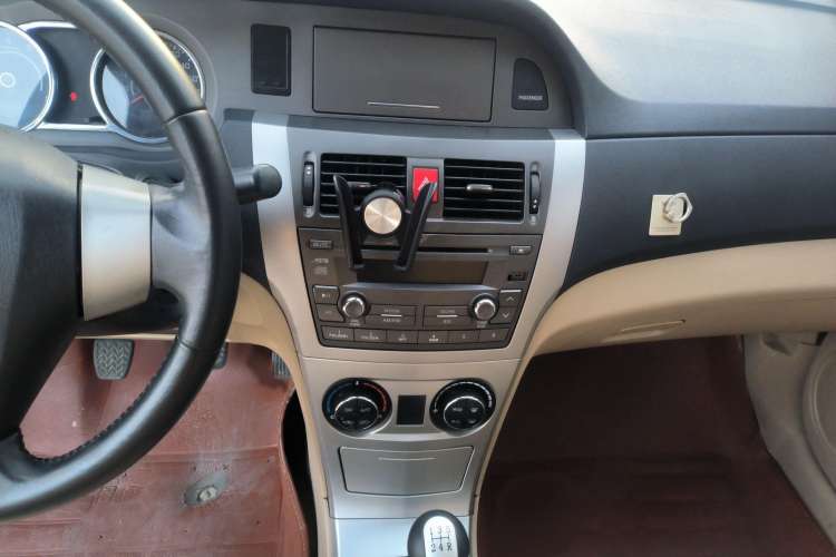 Used Great Wall C30 2012 1.5L Manual Luxury Version Audio And AC Panel