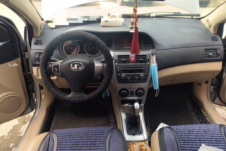 Used Great Wall C30 2012 1.5L Manual Luxury Version Center Console