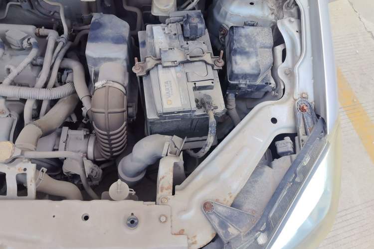 Used Great Wall C30 2012 1.5L Manual Luxury Version Engine Bay Left