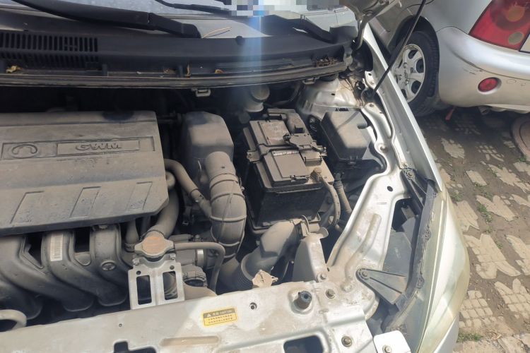 Used Great Wall C30 2012 1.5L Manual Luxury Version Engine Bay Left