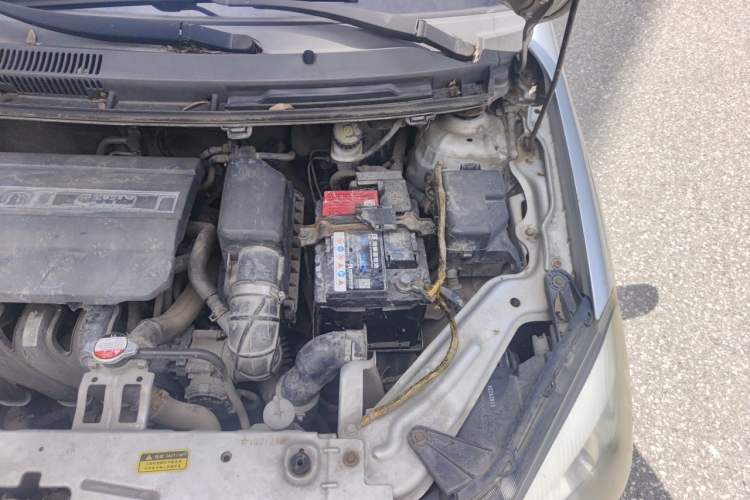 Used Great Wall C30 2012 1.5L CVT Luxury Edition Engine Bay Left