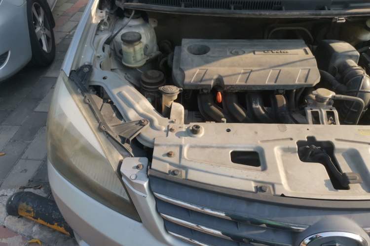 Used Great Wall C30 2012 1.5L Manual Comfort Edition Engine Bay Right