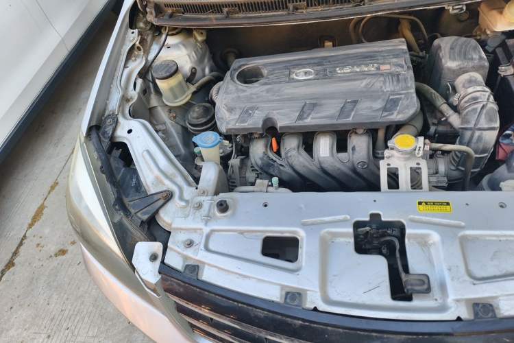 Used Great Wall C30 2012 1.5L Manual Luxury Version Engine Bay Right