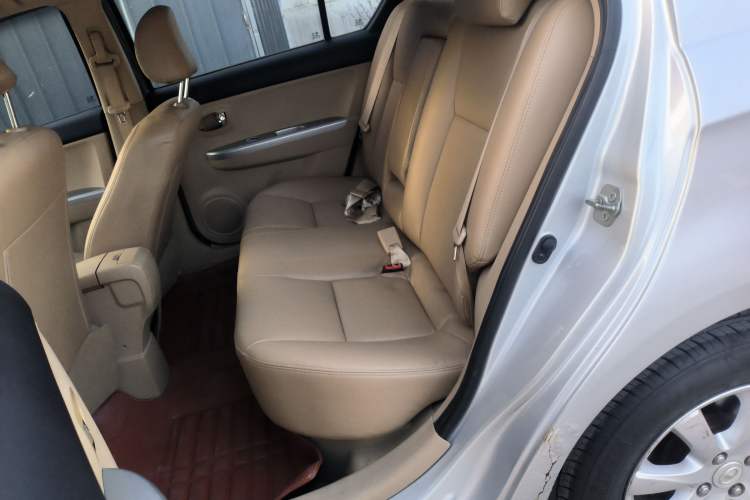 Used Great Wall C30 2012 1.5L Manual Luxury Version Interior 1