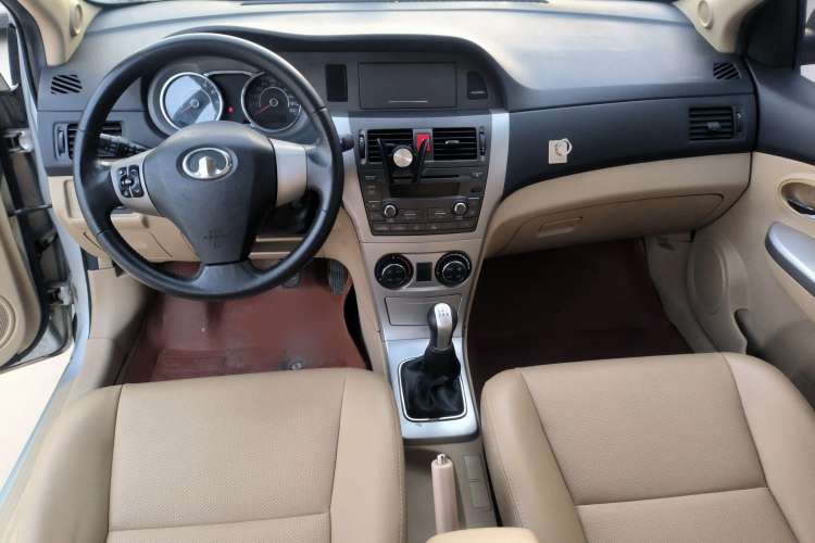 Used Great Wall C30 2012 1.5L Manual Luxury Version Interior 3