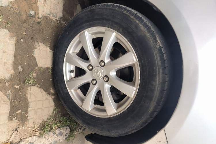 Used Great Wall C30 2012 1.5L Manual Luxury Version Right Front Wheel Hub