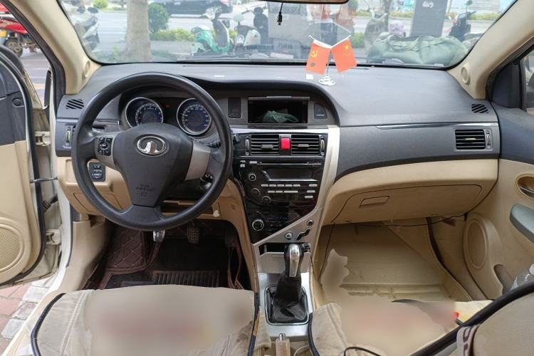 Used Great Wall C30 2012 1.5L Manual Luxury Version Center Console