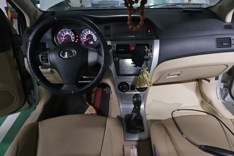 Used Great Wall C30 2012 1.5L Manual Luxury Version Center Console