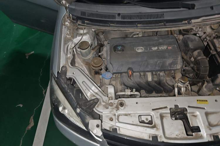 Used Great Wall C30 2012 1.5L Manual Luxury Version Engine Bay Right