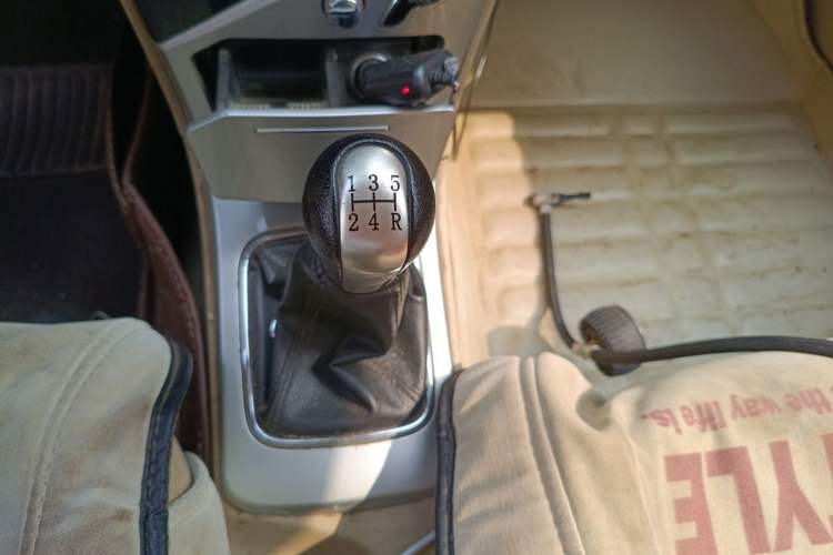 Used Great Wall C30 2012 1.5L Manual Luxury Version Gear Lever