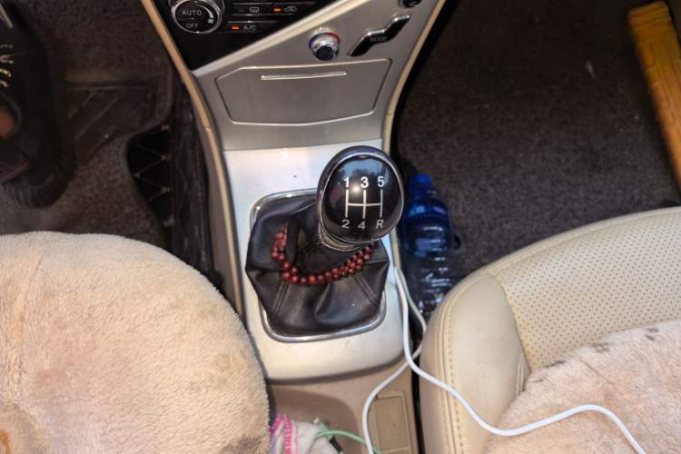 Used Great Wall C30 2012 1.5L Manual Comfort Edition Gear Lever