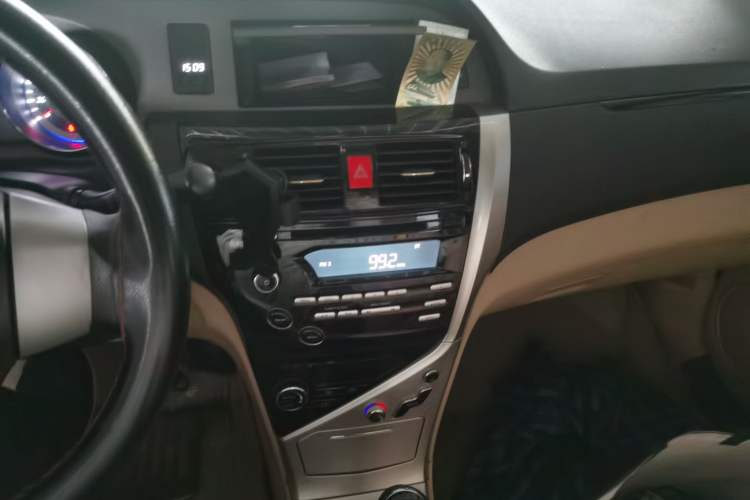 Used Great Wall C30 2013 1.5L Manual Luxury Model Audio And AC Panel
