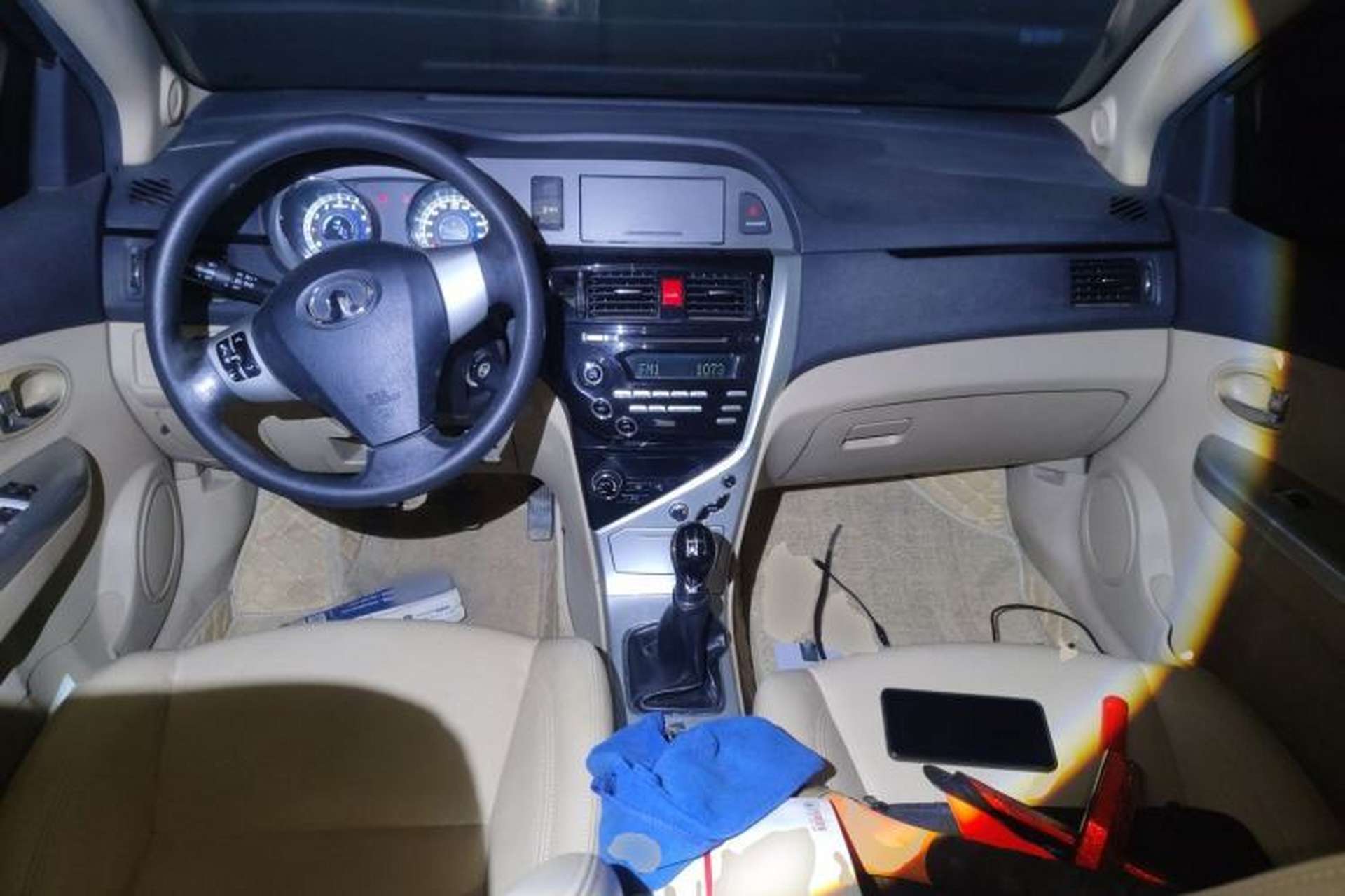 Used Great Wall C30 2013 1.5L Manual Luxury Model Center Console