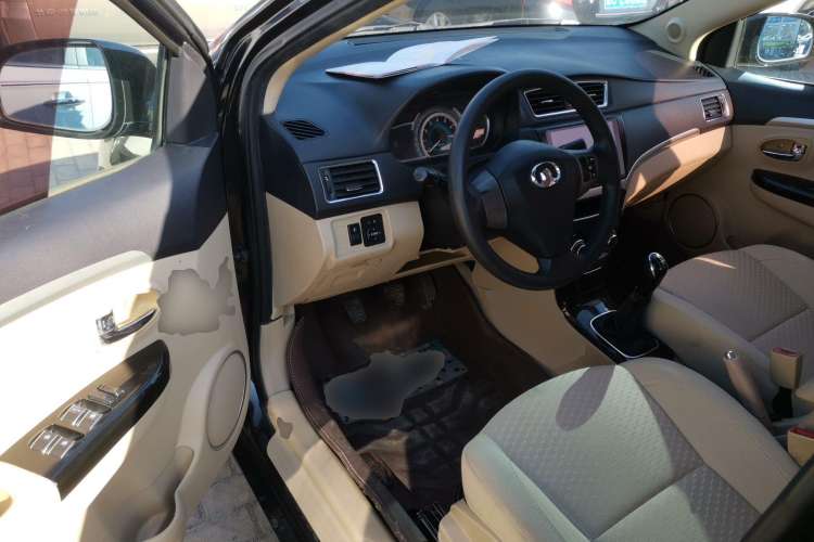 Used Great Wall C30 2013 New Vision Edition 1.5L Manual Fashion Model Driver Seat