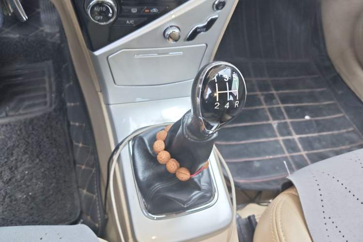 Used Great Wall C30 2013 1.5L Manual Luxury Model Gear Lever
