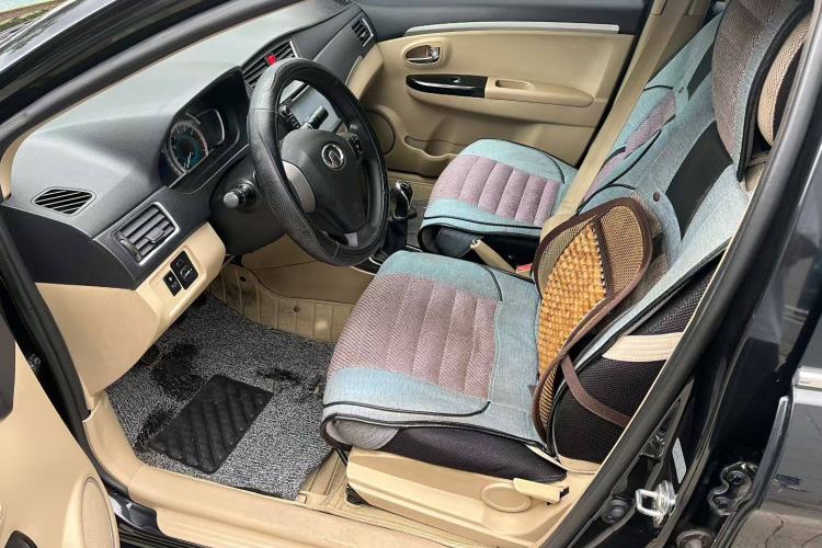 Used Great Wall C30 2013 New Vision Edition 1.5L Manual Fashion Model Interior 2