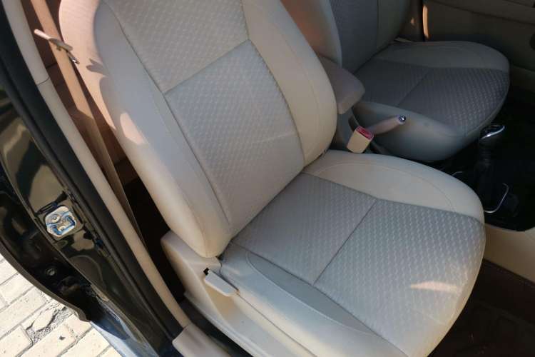 Used Great Wall C30 2013 New Vision Edition 1.5L Manual Fashion Model Right Front Seat