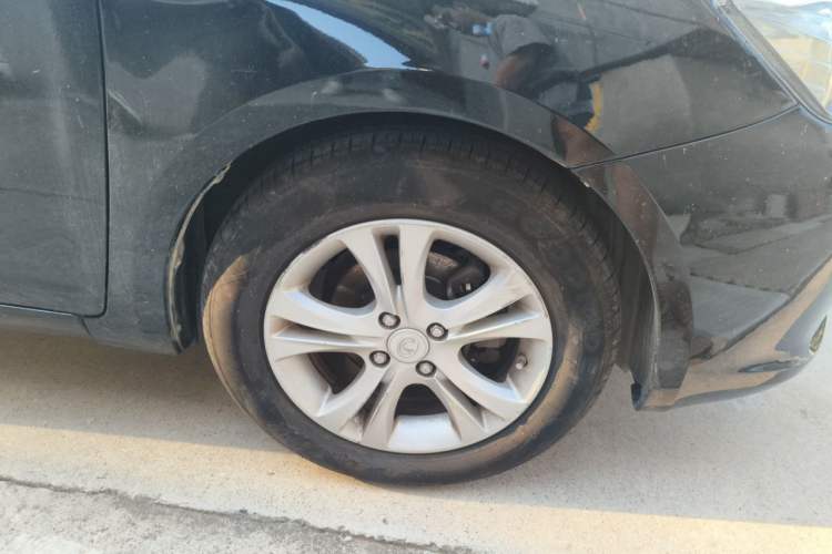 Used Great Wall C30 2013 1.5L Manual Elite Model Right Front Wheel Hub