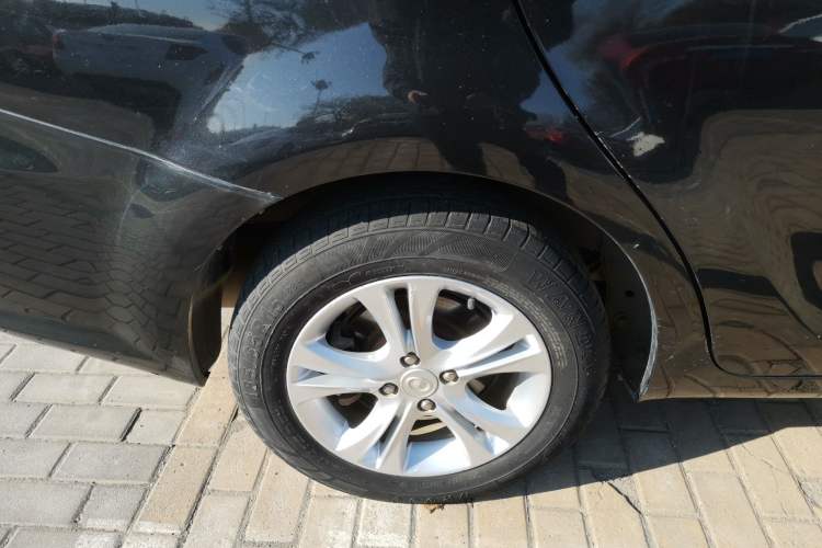 Used Great Wall C30 2013 New Vision Edition 1.5L Manual Fashion Model Right Rear Wheel Hub