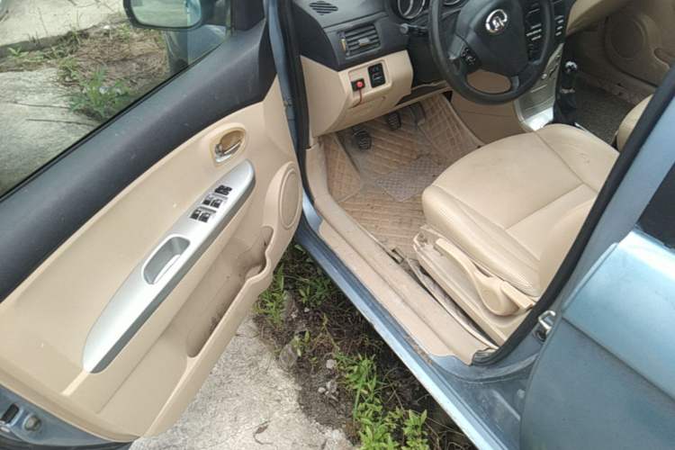 Used Great Wall C30 2013 1.5L Manual Luxury Model Driver Seat