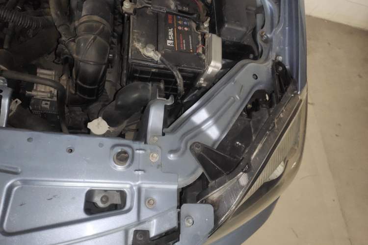 Used Great Wall C30 2013 New Vision Edition 1.5L Manual ZhiShang Model Engine Bay Left