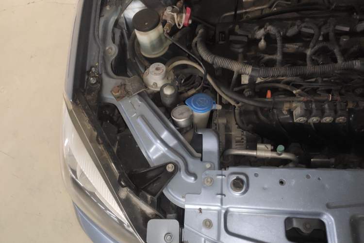 Used Great Wall C30 2013 New Vision Edition 1.5L Manual ZhiShang Model Engine Bay Right