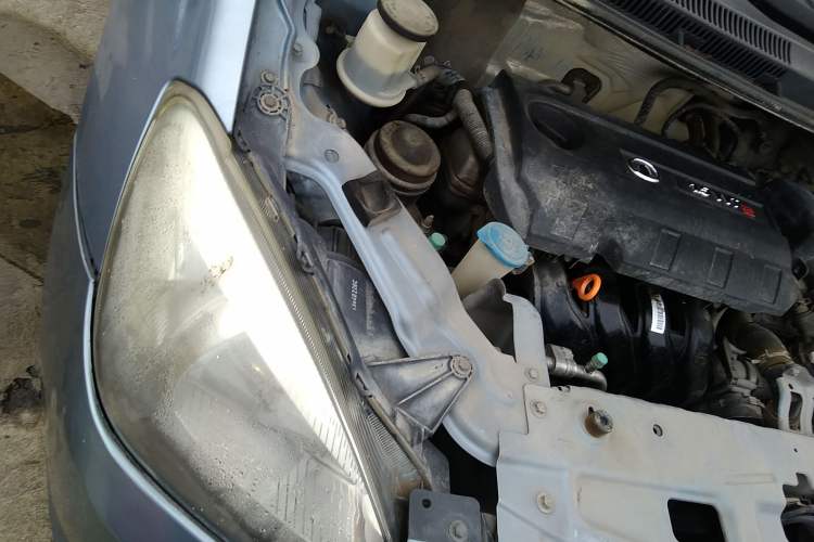 Used Great Wall C30 2013 1.5L Manual Luxury Model Engine Bay Right