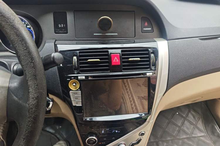 Used Great Wall C30 2013 1.5L Manual Comfort Model Audio And AC Panel