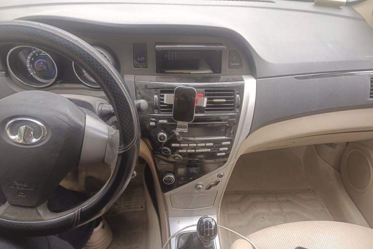 Used Great Wall C30 2013 1.5L Manual Luxury Model Audio And AC Panel
