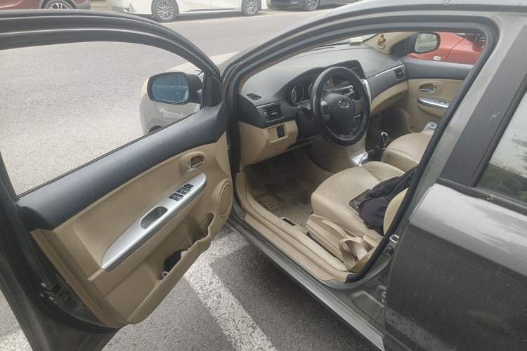 Used Great Wall C30 2013 1.5L Manual Luxury Model Driver Seat